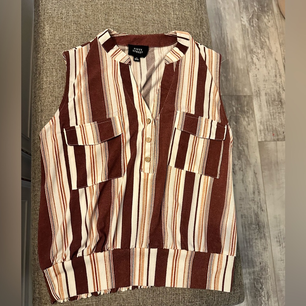 Sleeves v neck blouse